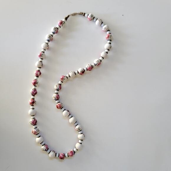 Vintage Floral Beaded Necklace, Hand-Painted Ceramic Beads with Pink Rose Design - Picture 3 of 10